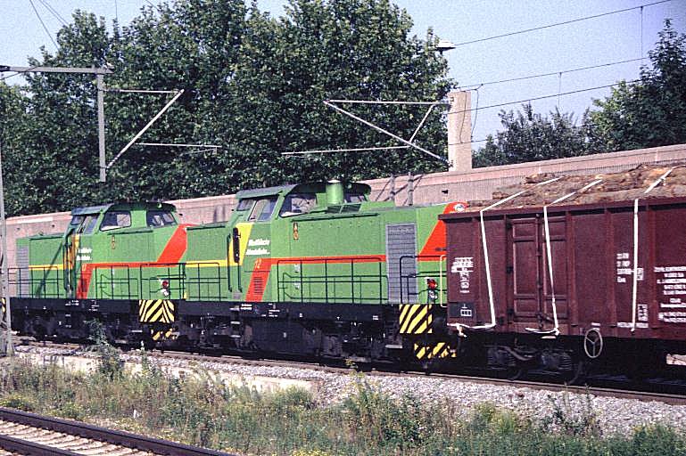 [WAB 12 und 13 am 26.08.2000 mit Holzzug nach Norden im Bf. Baden-Baden]