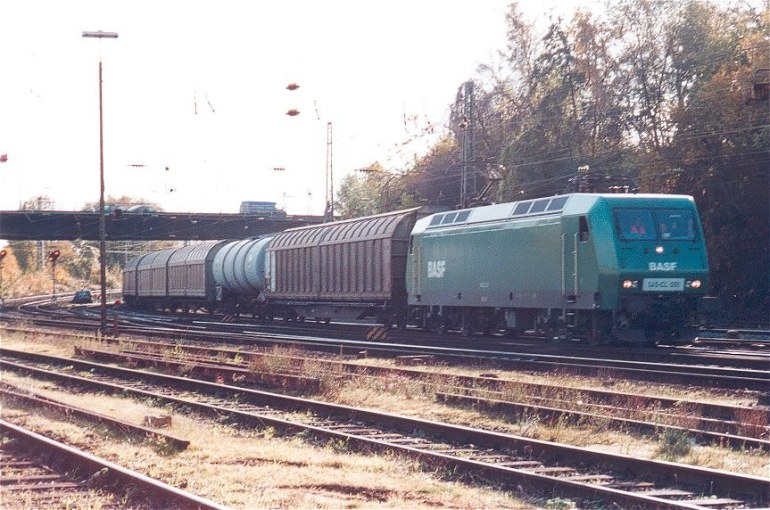 [BASF 145 CL 001 am 10.11.2000 in Aachen West]