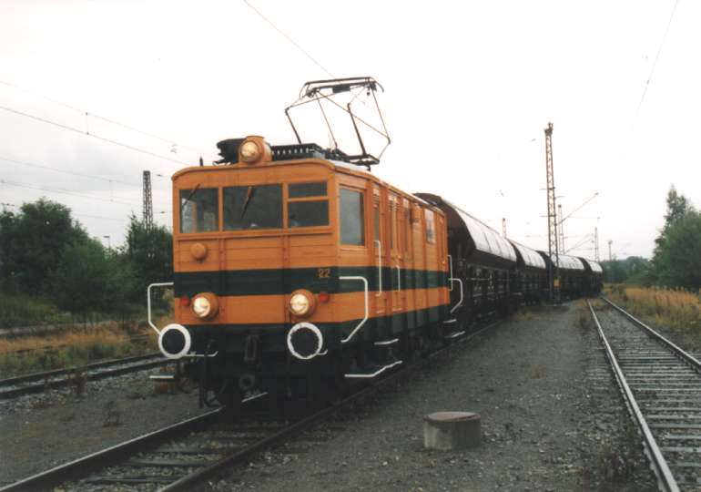 [VBE 22 am 29.09.1999 im Bahnhof Rinteln Süd]