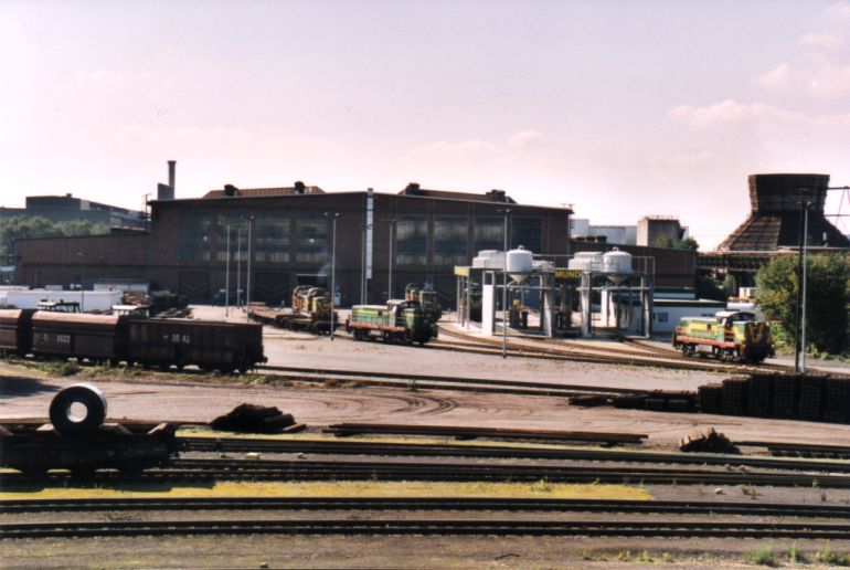 [Das Depot der DE auf dem Gelände der Dortmunder Westfalenhütte (September 2000)]
