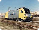 [Eine der beiden neuen Locomotion-Dispoloks: ES 64 U2-001 in München Allach]