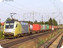 [TXL-Alltagsgeschäft: Dispolok ES 64 U2-014 mit boxXpress nahe Langwied]