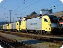 [ES 64 U2-028, -036 und ES 64 F4-004 in Salzburg Hbf ...]