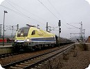 [Dispolok Es 64 U2-080 mit Sonderzug in Saalfeld]