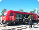 [ÖBB 2016 025 mit "gläserner" Seitenwand]