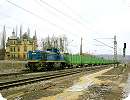 [MWB V2302 bringt Leerwagen nach Nrnberg Sd, hier in Rudolstadt-Schwarza]