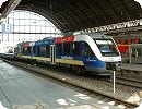 [NWB VT 518 mit "Stoppelmarkt"-Werbung in Bremen Hbf]