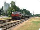 [OHE 2000 96 mit Militärzug in Amelinghausen]