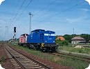 [Press 204 006 durchfährt den Bahnhof Berlin-Grünau zusammen mit Alstom 212 258]