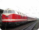 [228 742 mit dem Kirchentags-Sonderzug in Bonn-Beuel]