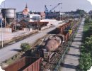 [DE 402 mit einem Torpedozug im Dortmunder Hafen]