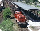 [DE-Leihlok 406 durchfährt Dortmund-Mengede mit einem Coilzug auf dem Weg nach Dortmund-Obereving]