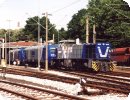 [RAG 825 schiebt RAG 201 und 202 in die Halle der Werkstatt Gladbeck]
