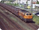 [MKB V6 vor dem Kohlezug in Löhne Gbf.]
